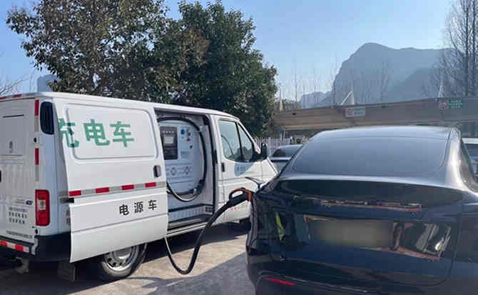 东城区汽车搭电